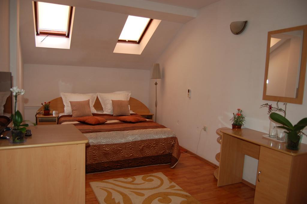 Motel Maestro Déva Kültér fotó